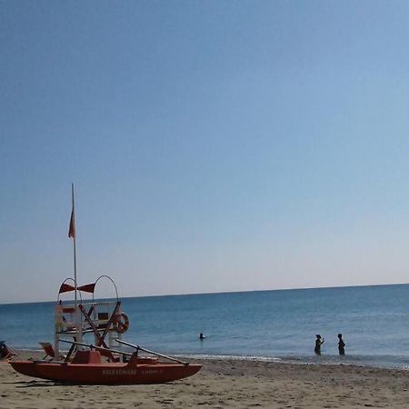 Larte Al Mare Vicino Spiaggia Con Ac E Wifi Apartment Савона Екстериор снимка