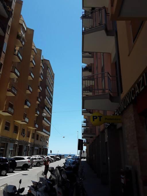 Larte Al Mare Vicino Spiaggia Con Ac E Wifi Apartment Савона Екстериор снимка