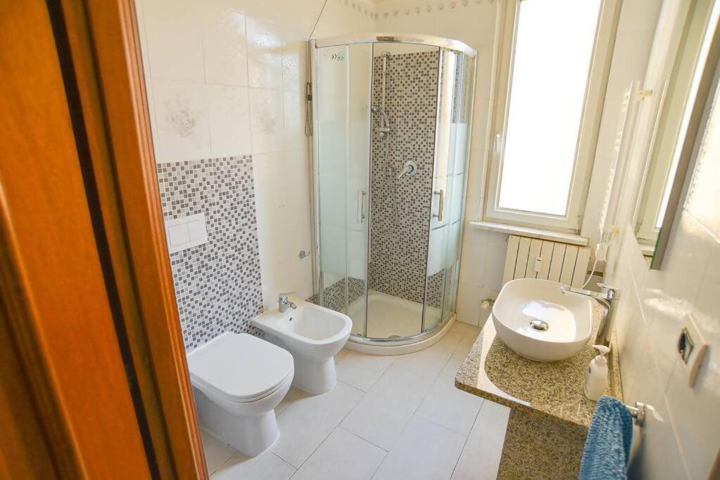 Larte Al Mare Vicino Spiaggia Con Ac E Wifi Apartment Савона Екстериор снимка