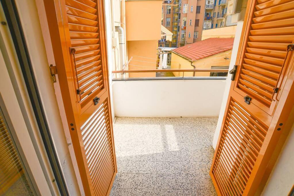 Larte Al Mare Vicino Spiaggia Con Ac E Wifi Apartment Савона Екстериор снимка